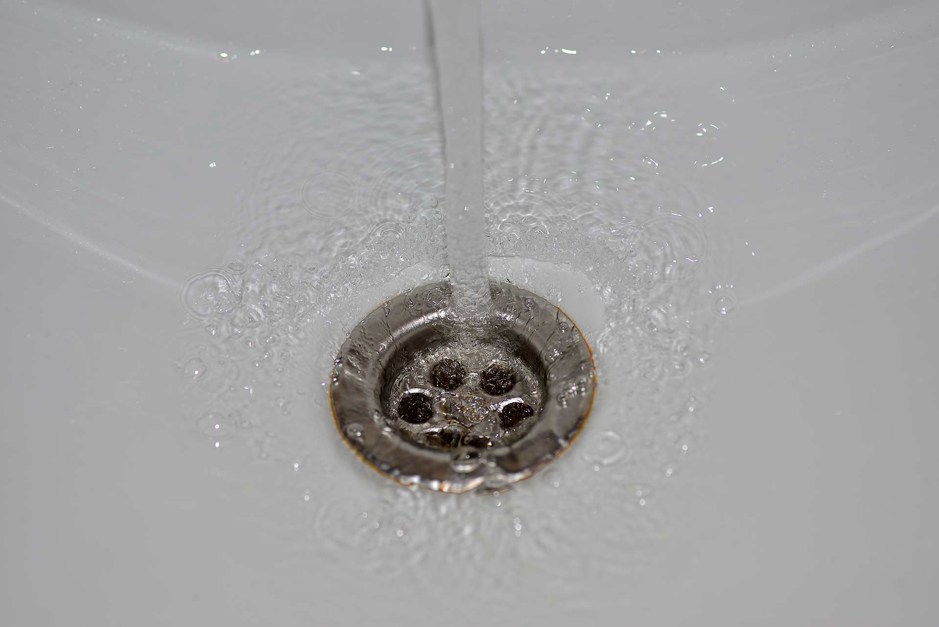 A2B Drains provides services to unblock blocked sinks and drains for properties in Brackley.